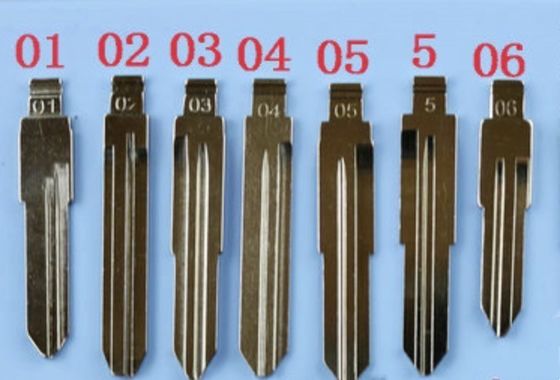 Logotipo personalizado Keydiy Universal Remotes Flip Key Blade para automóviles y envío rápido