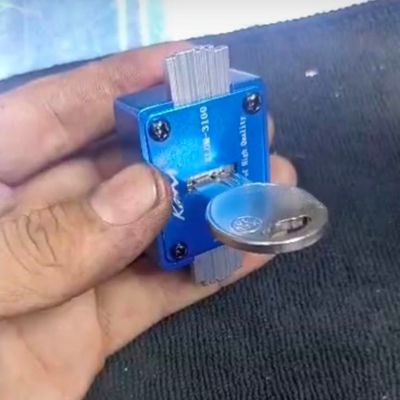 Style KLOM 3100 Herramienta de verificación de llaves Mide el grosor de la llave para obtener resultados rápidos y precisos