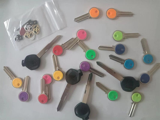 Llave de puerta de metal magnético de aleación de titanio multicolor para suministros Cerradura de puerta en blanco de latón