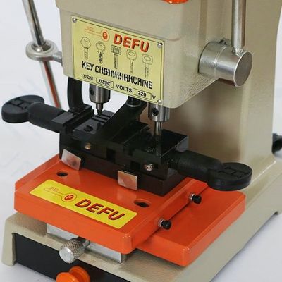Claveadora de acero de titanio DeFu 339C automática de duplicación de llaves de corte a 9800RPM velocidad