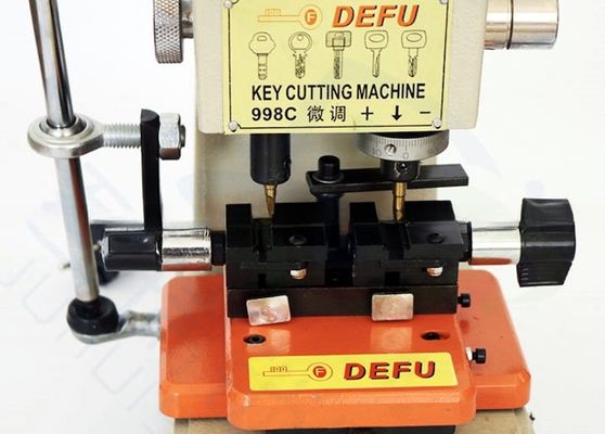 Máquina de corte de llaves de 110/220V con proveedor de soluciones de duplicación de llaves de acero