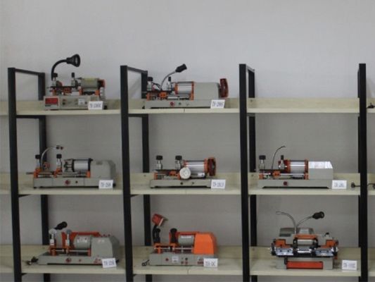 Tensión 110V/220V/50Hz/60Hz Maquina de llaves horizontal para duplicador de copias de llaves