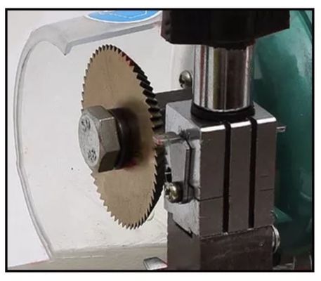 Máquina de corte de llaves de automóvil DeFu 668B 120W Material de producción de acero tarbón para la fabricación de llaves