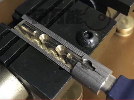 ABS Partes de máquinas de corte de llaves de acero para clips de retención de llaves verticales